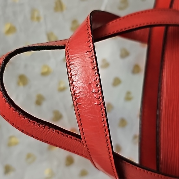 Authentic Louis Vuitton Red Epi Saint Jacques Handbag - Picture 13 of 15